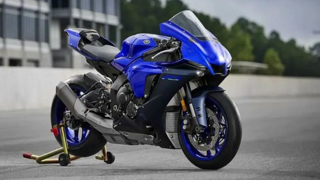 Yamaha R1