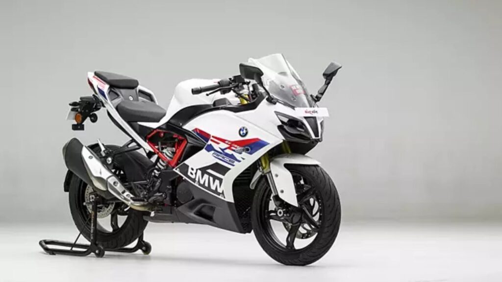 BMW G310 RR On Road Price